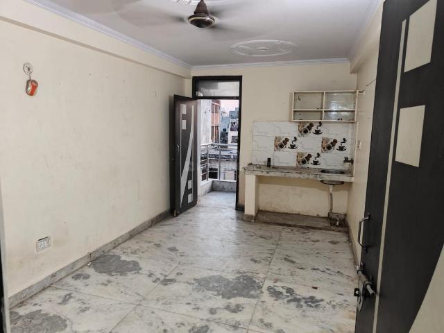 1 RK Independent Builder Floor in Mayur Vihar Phase 1 for rent New Delhi. The reference number is 21293443
