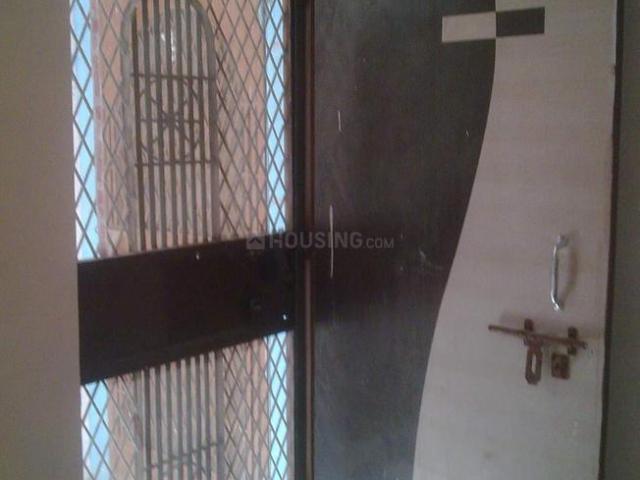 1 RK Independent Builder Floor in Manglapuri for resale New Delhi. The reference number is 14772192