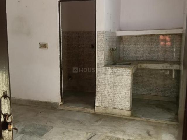1 RK Independent Builder Floor in Mukherjee Nagar for rent New Delhi. The reference number is 20728764