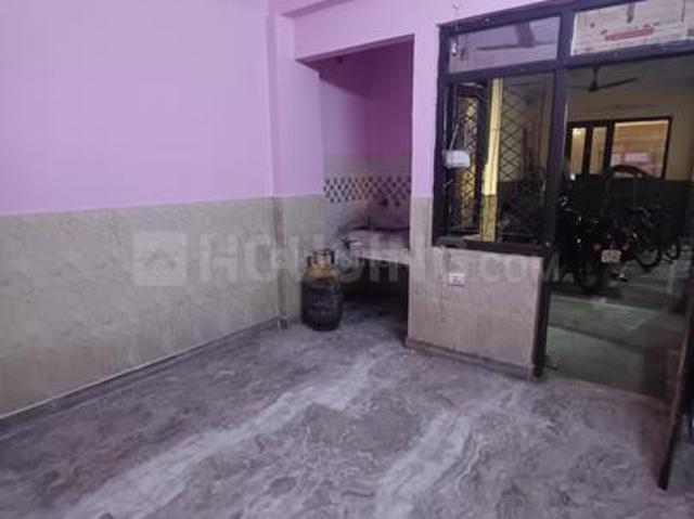 1 RK Independent Builder Floor in Mukherjee Nagar for rent New Delhi. The reference number is 20850580