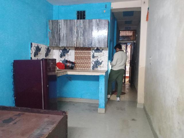 1 RK Independent Builder Floor in Nawada for rent New Delhi. The reference number is 14047989