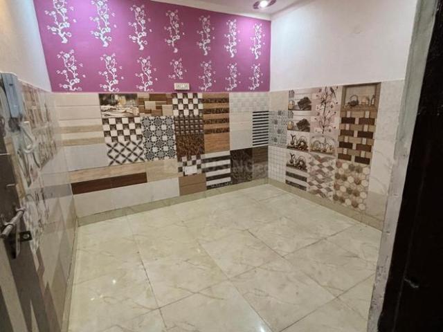 1 RK Independent Builder Floor in Nawada for rent New Delhi. The reference number is 20646228