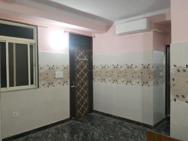 1 RK Independent Builder Floor in New Ashok Nagar for rent New Delhi. The reference number is 20145551