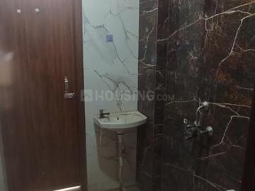1 RK Independent Builder Floor in New Ashok Nagar for rent New Delhi. The reference number is 20235282