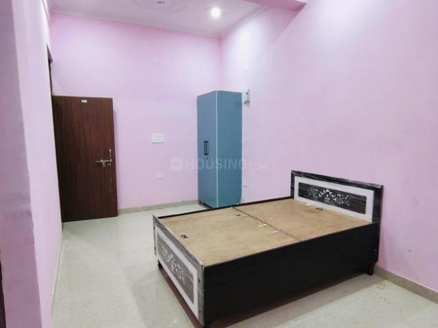 1 RK Independent Builder Floor in New Ashok Nagar for rent New Delhi. The reference number is 20387867