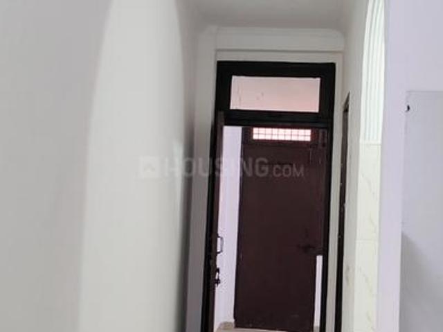 1 RK Independent Builder Floor in New Ashok Nagar for rent New Delhi. The reference number is 20780859