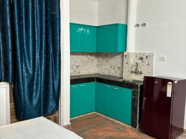 1 RK Independent Builder Floor in Saket for rent New Delhi. The reference number is 20494618