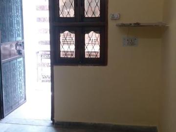 1 RK Independent Builder Floor in Sector 16 Rohini for rent New Delhi. The reference number is 9019956