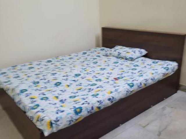 1 RK Independent Builder Floor in Sector 23A for rent Gurgaon. The reference number is 21041806