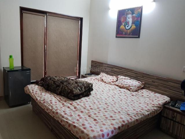 1 RK Independent Builder Floor in Sector 31 for rent Faridabad. The reference number is 20901180