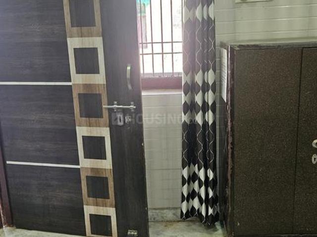 1 RK Independent Builder Floor in Sector 32 for rent Chandigarh. The reference number is 20210243
