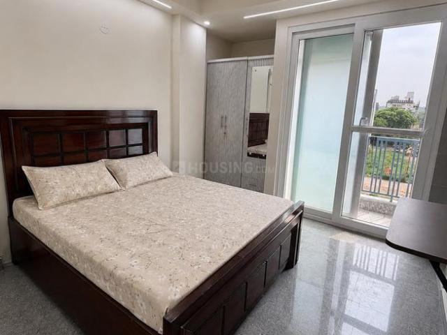 1 RK Independent Builder Floor in Sector 42 for rent Gurgaon. The reference number is 21106399