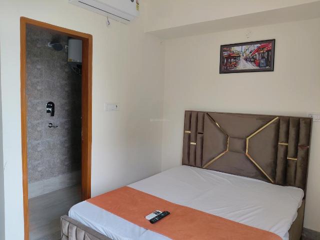 1 RK Independent Builder Floor in Sector 52 for rent Gurgaon. The reference number is 19421175