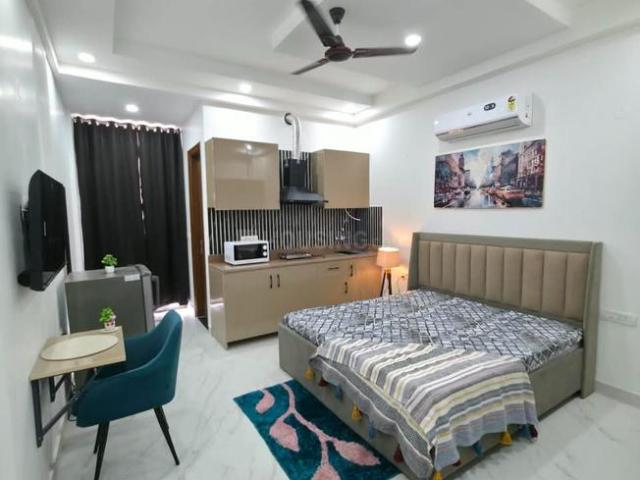 1 RK Independent Builder Floor in Sector 52 for rent Gurgaon. The reference number is 21115974