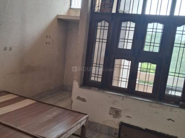 1 RK Independent Builder Floor in Sector 9 for rent Faridabad. The reference number is 20937466