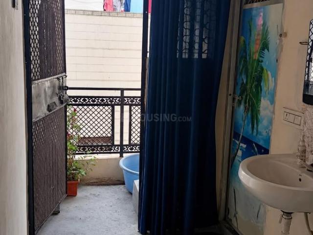 1 RK Independent Builder Floor in Shakurpur for rent New Delhi. The reference number is 20646506