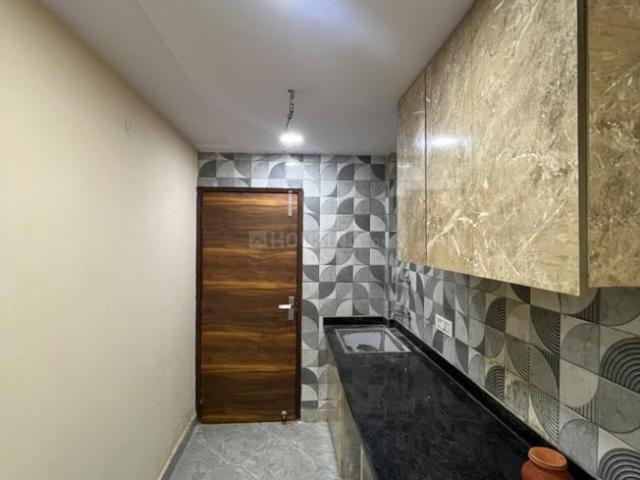 1 RK Independent Builder Floor in Shalimar Bagh for rent New Delhi. The reference number is 19643639