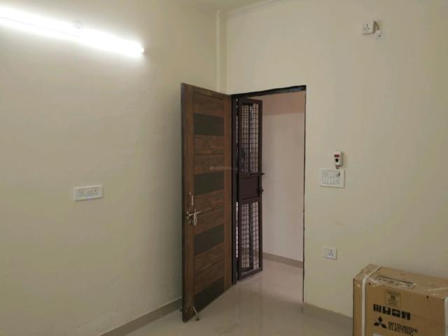 1 RK Independent Builder Floor in Patel Nagar for rent New Delhi. The reference number is 19820466