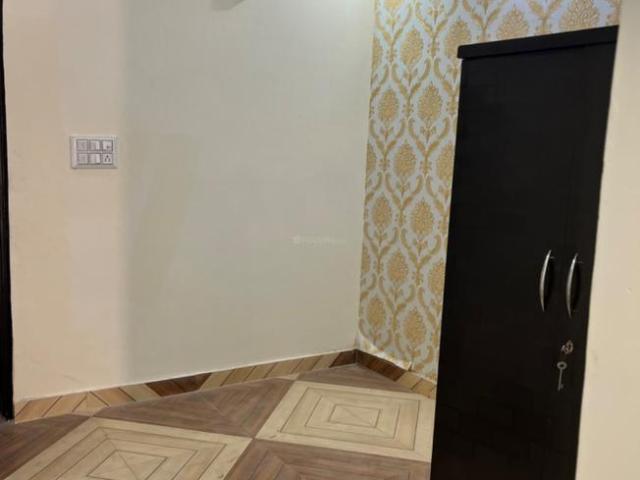 1 RK Independent Builder Floor in Patel Nagar for rent New Delhi. The reference number is 11299124
