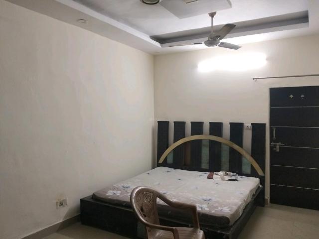 1 RK Independent Builder Floor in Patel Nagar for rent New Delhi. The reference number is 20180270