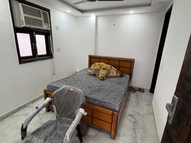 1 RK Independent Builder Floor in Patel Nagar for rent New Delhi. The reference number is 20275815