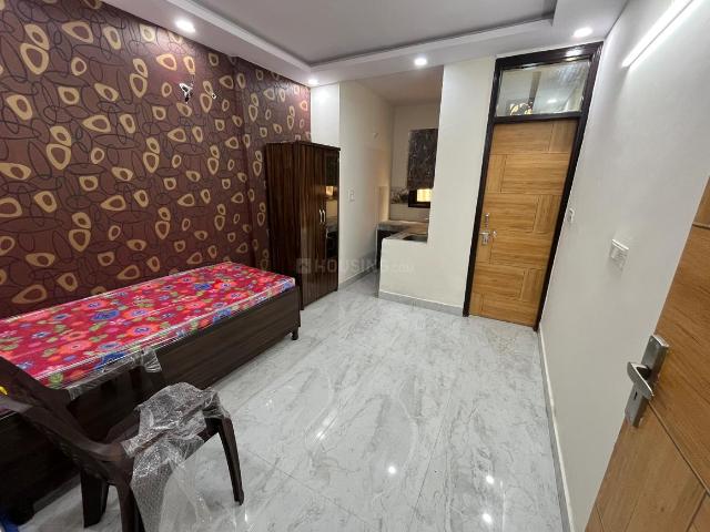 1 RK Independent Builder Floor in Patel Nagar for rent New Delhi. The reference number is 20692609