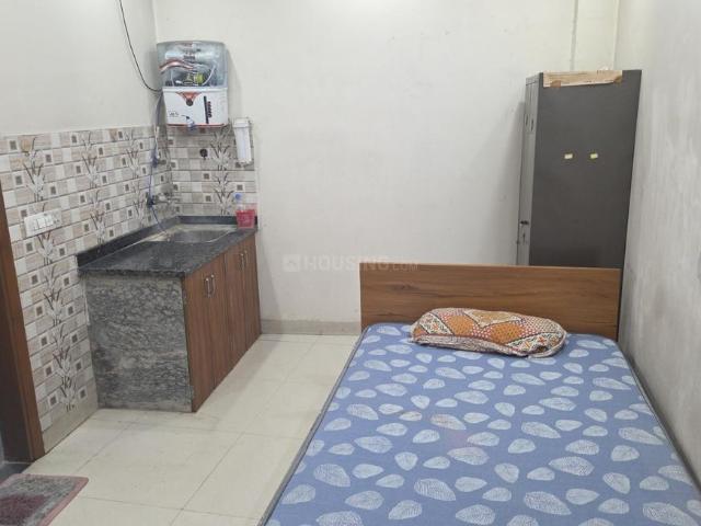 1 RK Independent Builder Floor in Patel Nagar for rent New Delhi. The reference number is 21056213