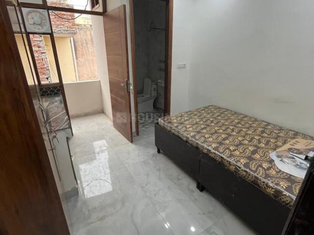 1 RK Independent Builder Floor in Patel Nagar for rent New Delhi. The reference number is 21171883