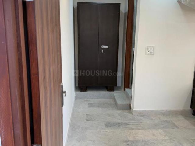 1 RK Independent Builder Floor in Patel Nagar for rent New Delhi. The reference number is 21343979