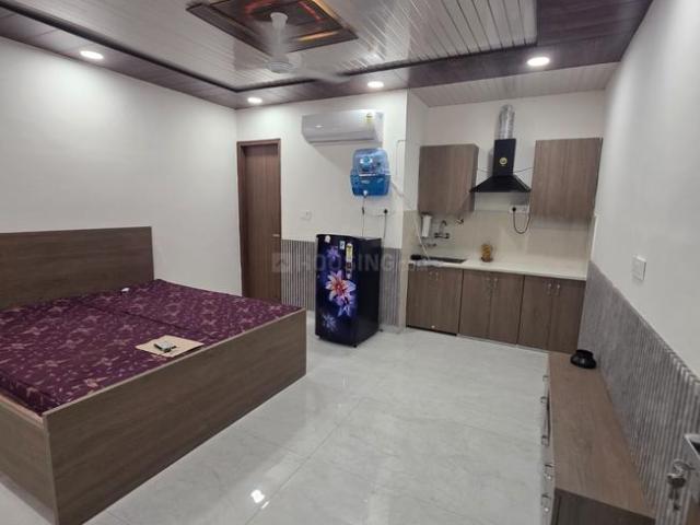1 RK Independent Builder Floor in Rajouri Garden for rent New Delhi. The reference number is 20822292