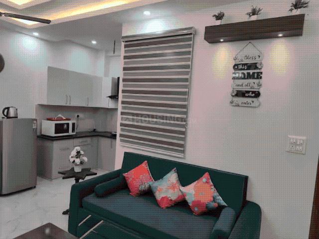 1 RK Independent Builder Floor in Ramesh Nagar for rent New Delhi. The reference number is 20556777