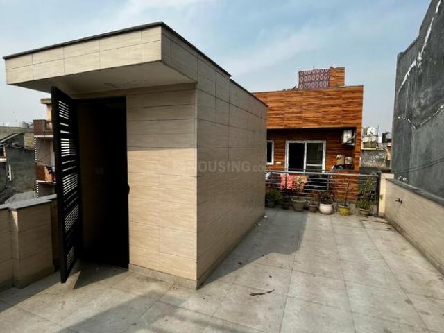 1 RK Independent Builder Floor in Tagore Garden Extension for rent New Delhi. The reference number is 20849177