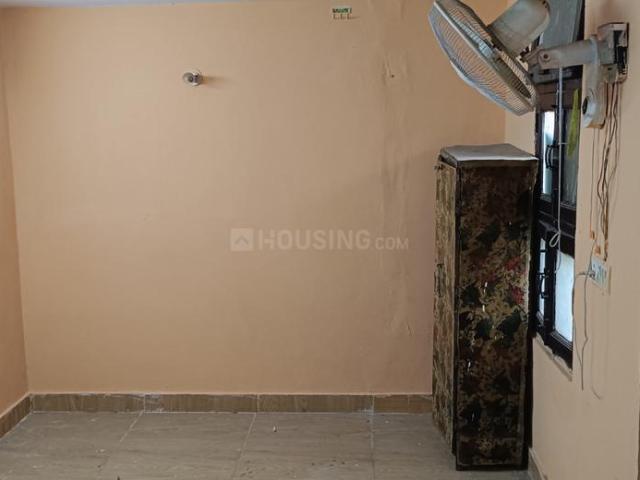1 RK Independent Builder Floor in Vaishali for rent Ghaziabad. The reference number is 18871861