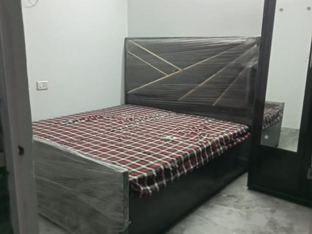 1 RK Independent Builder Floor in Vishnu Garden for rent New Delhi. The reference number is 21027857