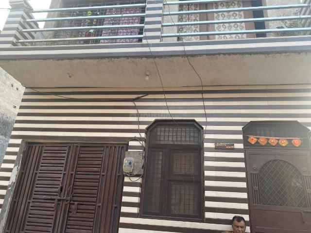 1 RK Independent House in Muradnagar for rent Ghaziabad. The reference number is 17020756