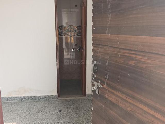 1 RK Independent House in Mahavir Enclave for rent New Delhi. The reference number is 21396429