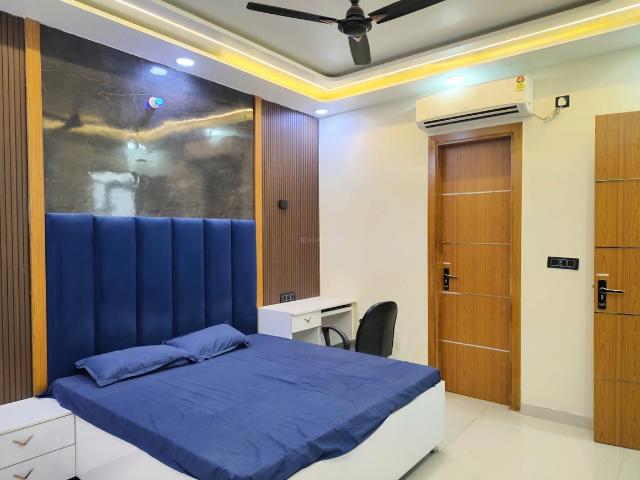 1 RK Independent House in Omega II for rent Greater Noida. The reference number is 18129604