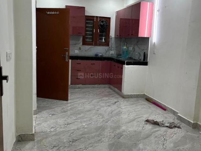 1 RK Independent House in Alpha II for rent Greater Noida. The reference number is 20918836