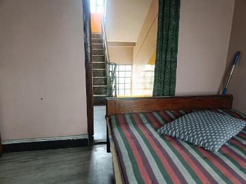 1 RK Independent House in Chinar Park for rent Kolkata. The reference number is 20536384