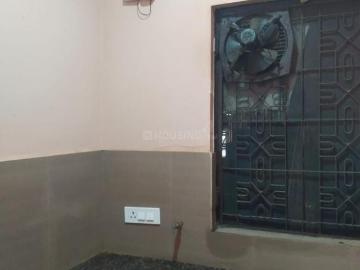 1 RK Independent House in Dwarka Mor for rent New Delhi. The reference number is 14300937