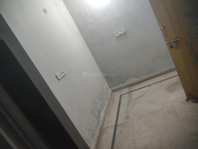 1 RK Independent House in Dwarka Mor for rent New Delhi. The reference number is 20672267