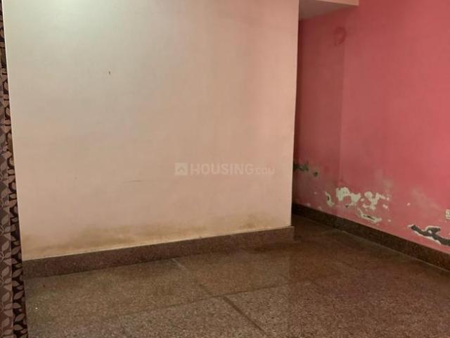 1 RK Independent House in Delta II for rent Greater Noida. The reference number is 19646286