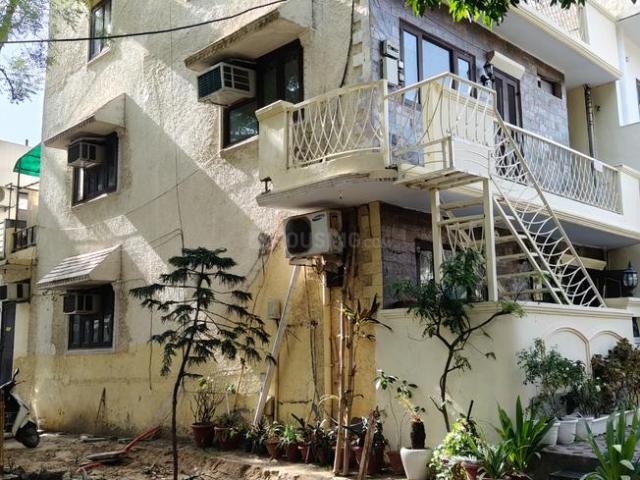 1 RK Independent House in DLF Phase 1 for rent Gurgaon. The reference number is 20546683