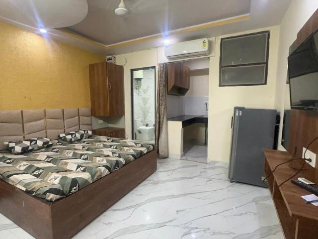 1 RK Independent House in DLF Phase 3 for rent Gurgaon. The reference number is 20523340
