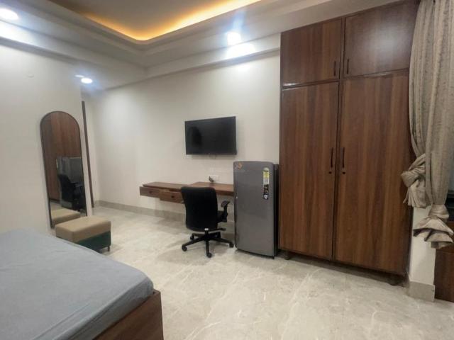 1 RK Independent House in DLF Phase 3 for rent Gurgaon. The reference number is 21286435