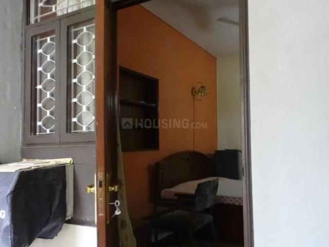 1 RK Independent House in Green Park for rent New Delhi. The reference number is 9803705