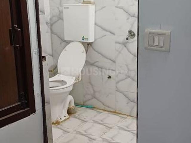 1 RK Independent House in Hazratganj for rent Lucknow. The reference number is 21203246