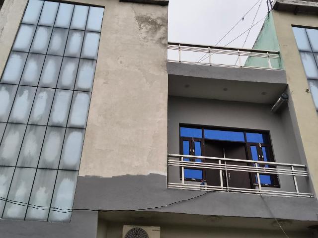 1 RK Independent House in Jewar for rent Greater Noida. The reference number is 20953610
