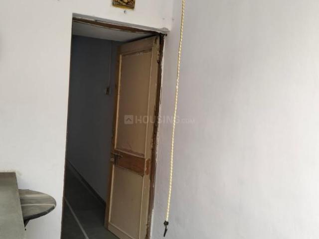 1 RK Independent House in Jivrajpark for rent Ahmedabad. The reference number is 20588724
