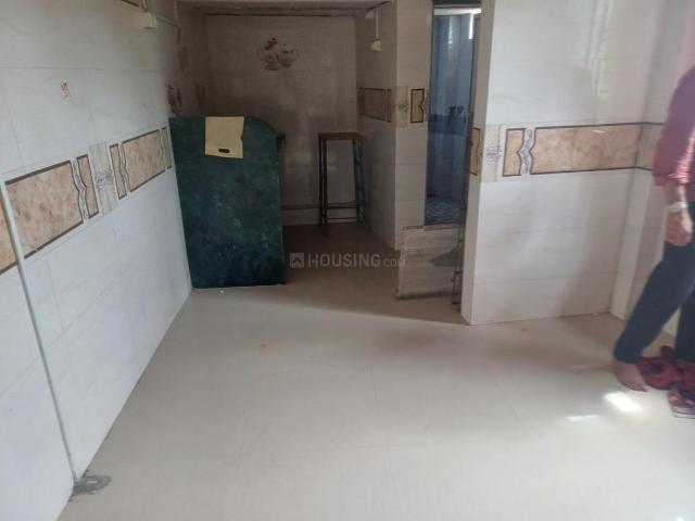 1 RK Independent House in Kandivali East for resale Mumbai. The reference number is 17047852